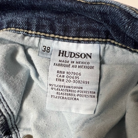 Hudson Distressed Blue Jeans in Excellent Used Condition. - Picture 9 of 9